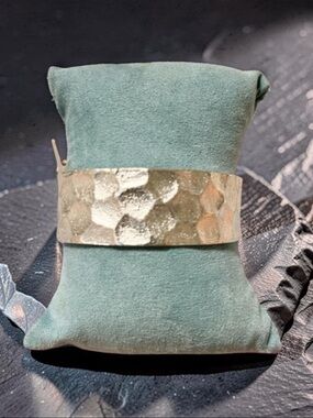 Rustic Cuff - Stylish Silver Hammered Bracelet Rustic NWOT